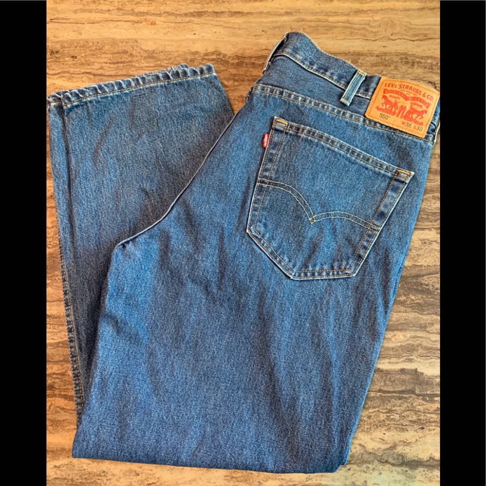 LEVI STRAUSS JEANS 550 size 38W 29 L